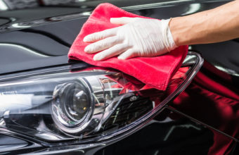 How much does it cost to wax a car?